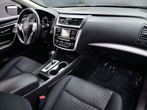 Used 2018 Nissan Altima 2.5 SV image 13