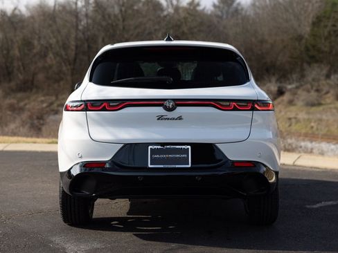 New 2026 Alfa Romeo Tonale w/ Black Premium Package image 7