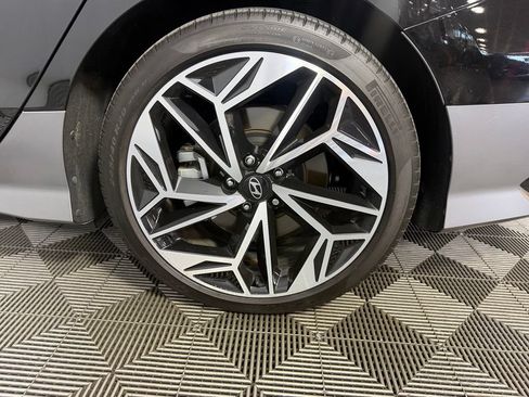 Used 2025 Hyundai Ioniq 6 Limited RWD image 12