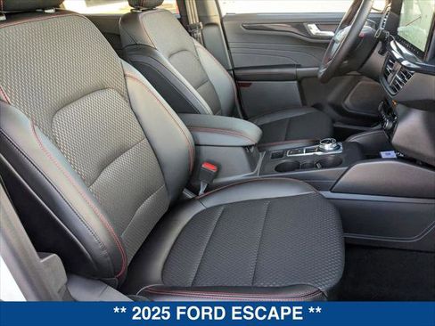 New 2025 Ford Escape ST-Line w/ Tech Pack #1 image 19