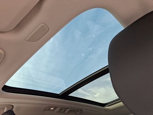 New 2026 Volvo XC60 B5 Plus w/ Protection Package Premier image 7