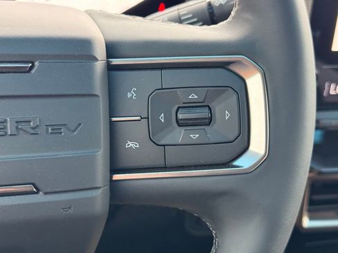 New 2025 GMC Hummer EV 3X w/ LPO, Illumination Package image 27