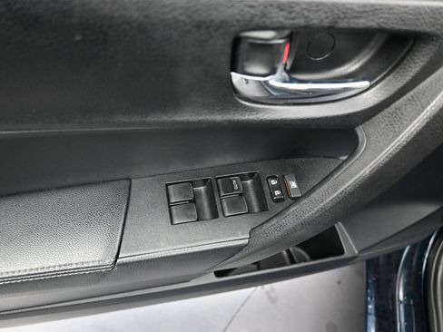 Used 2019 Toyota Corolla SE FWD image 11