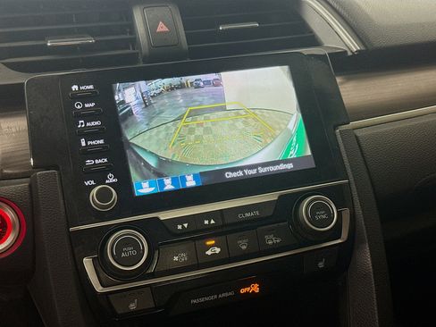 Used 2019 Honda Civic Touring image 19