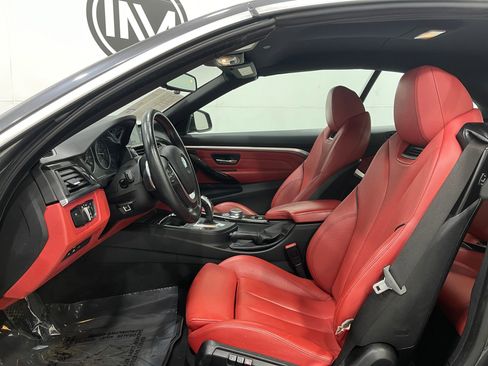 Used 2017 BMW 430i xDrive Convertible image 11