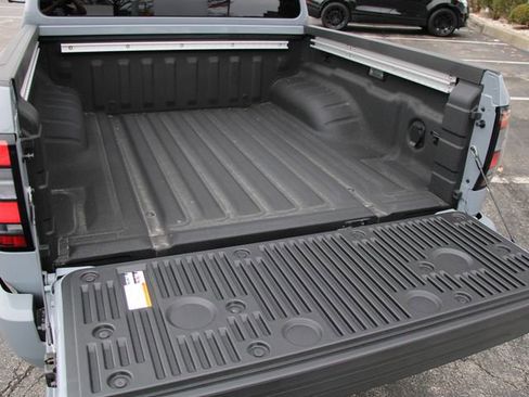 New 2026 Nissan Frontier PRO-4X w/ Pro-4x Convenience Package image 12