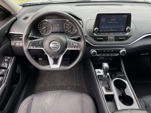 Used 2021 Nissan Altima 2.5 SV FWD image 11