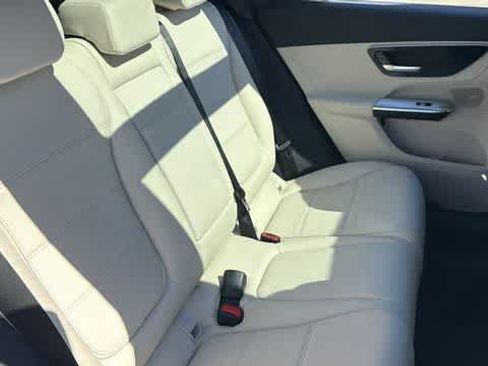 Certified 2026 Mercedes-Benz GLC 300 4MATIC image 23
