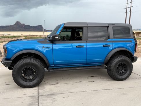 Used 2021 Ford Bronco Badlands AWD/4WD image 5