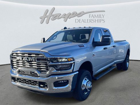 New 2026 RAM 3500 Tradesman image 14