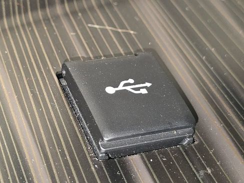 Used 2024 Toyota Sienna Platinum image 9