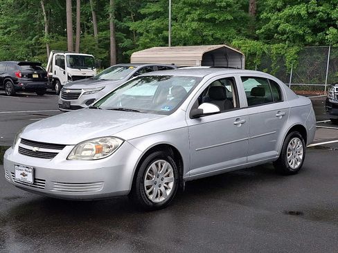 Used 2010 Chevrolet Cobalt LT FWD image 3