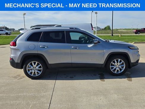 Used 2015 Jeep Cherokee Limited AWD/4WD image 16