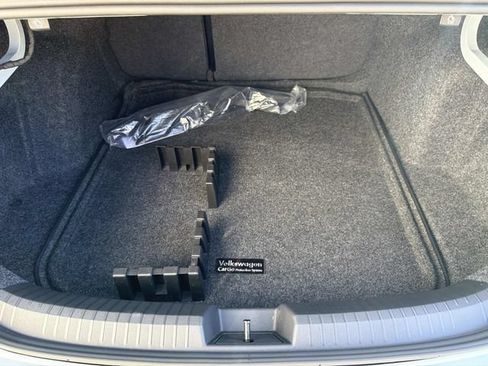 New 2026 Volkswagen Jetta SEL FWD image 5