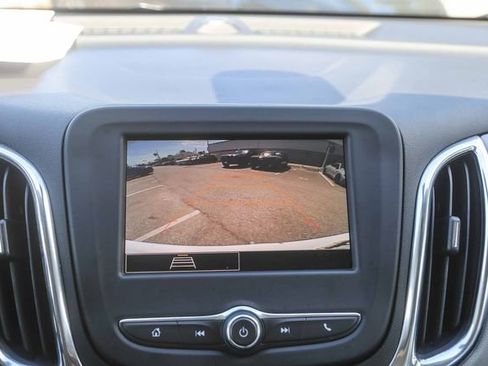 Used 2023 Chevrolet Equinox LS FWD image 25