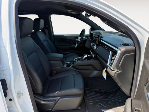 New 2026 GMC Canyon Elevation w/ Convenience Package RWD image 15