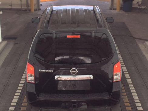 Used 2011 Nissan Pathfinder SV image 6