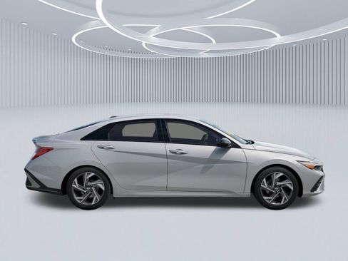 New 2026 Hyundai Elantra SEL Sport Premium FWD image 7