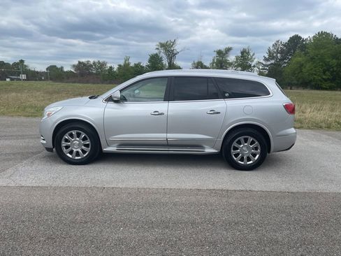 Used 2014 Buick Enclave Leather image 2