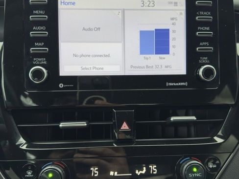 Used 2024 Toyota Camry SE image 17