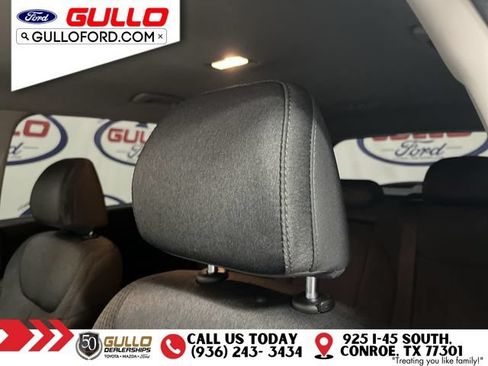 Used 2023 Hyundai Santa Fe SEL FWD image 17