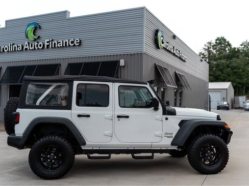 Used 2018 Jeep Wrangler Unlimited Sport AWD/4WD image 5