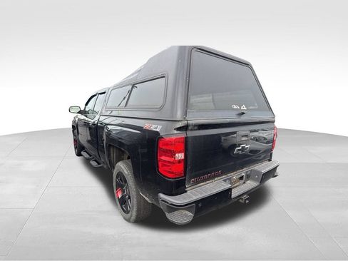 Used 2017 Chevrolet Silverado 1500 LT w/ Redline Edition AWD/4WD image 4