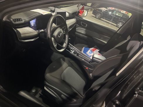 Used 2022 Jeep Compass Sport image 8