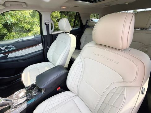Used 2016 Ford Explorer Platinum AWD/4WD image 42
