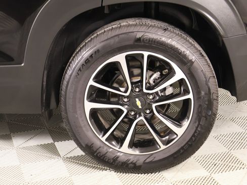 Used 2024 Chevrolet TrailBlazer LT w/ LT Cold Weather Package FWD image 18