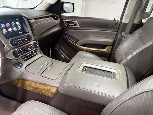 Used 2016 GMC Yukon Denali w/ Open Road Package AWD/4WD image 17