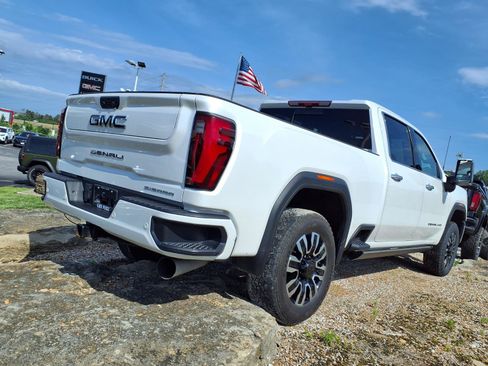 Used 2024 GMC Sierra 3500 Denali Ultimate AWD/4WD image 38