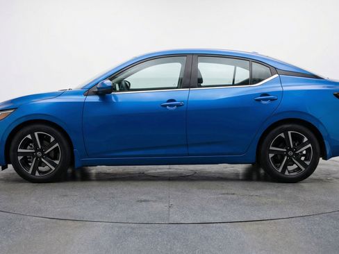 Used 2025 Nissan Sentra SV FWD image 5
