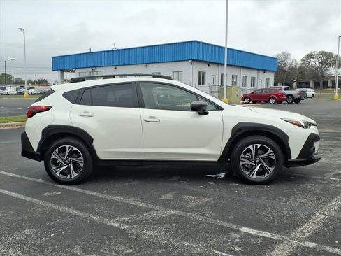 Used 2024 Subaru Crosstrek 2.0i Premium image 6