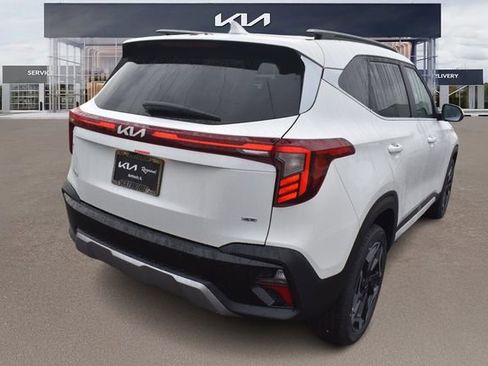New 2026 Kia Seltos SX w/ SX Sunroof Package image 4