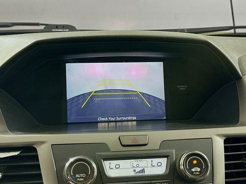 Used 2016 Honda Odyssey SE image 21