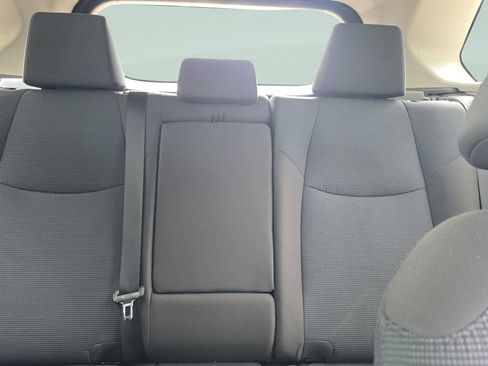 Used 2022 Toyota RAV4 LE FWD image 8