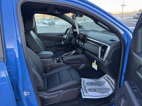 New 2025 GMC Canyon Elevation w/ Convenience Package image 10