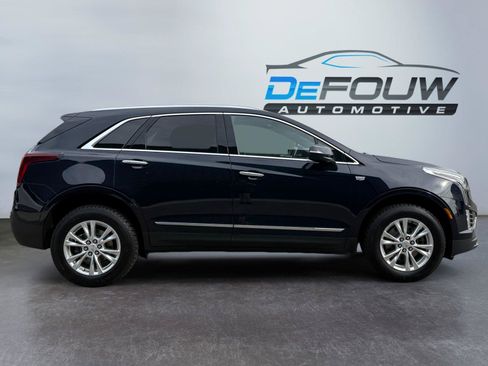 Used 2022 Cadillac XT5 Luxury AWD/4WD image 2