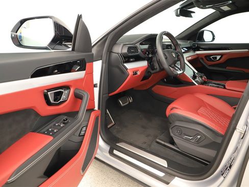 Used 2024 Lamborghini Urus S image 14