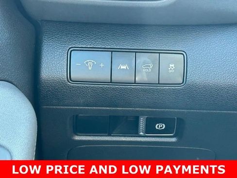 Used 2023 Hyundai Santa Fe SEL FWD image 19