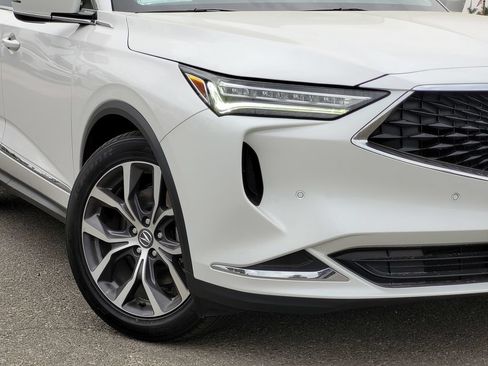 Certified 2024 Acura MDX w/ Technology Package FWD image 4