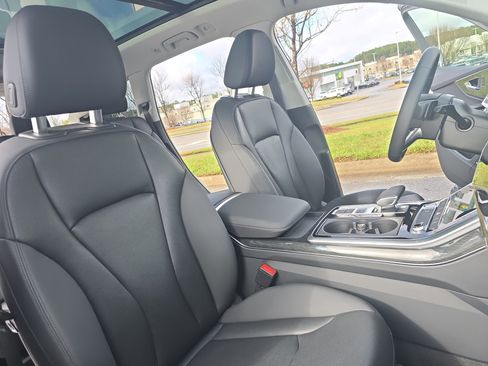 Used 2020 Audi Q7 2.0T Premium Plus w/ Premium Plus Package image 10