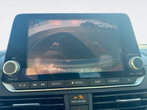 Used 2022 Nissan Altima 2.5 SL FWD image 22
