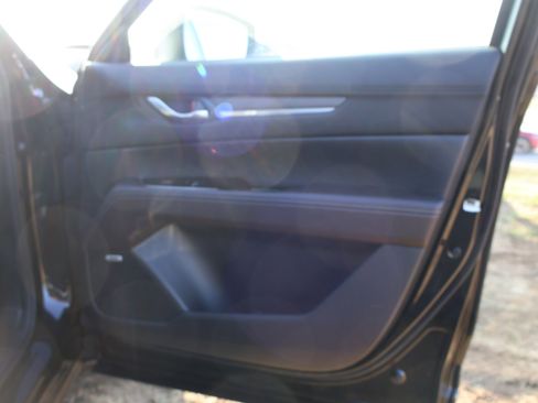 New 2025 MAZDA CX-5 Signature image 9