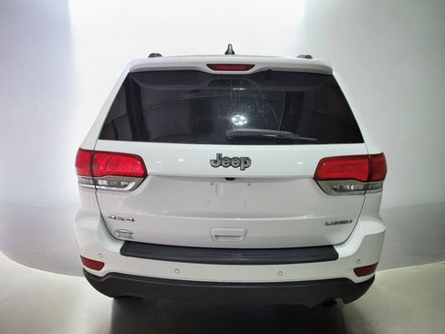 Used 2019 Jeep Grand Cherokee Laredo w/ Security & Convenience Group image 20