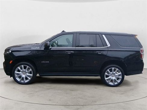 Used 2021 Chevrolet Tahoe High Country w/ Premium Package image 2