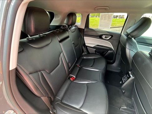 Used 2022 Jeep Compass Limited AWD/4WD image 11