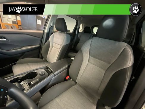 Used 2023 Nissan Rogue SV AWD/4WD image 10