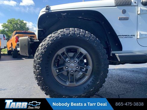 Used 2016 Jeep Wrangler Unlimited Sahara AWD/4WD image 2